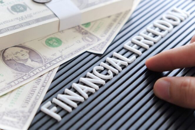 jak osiągnąć wolność finansową